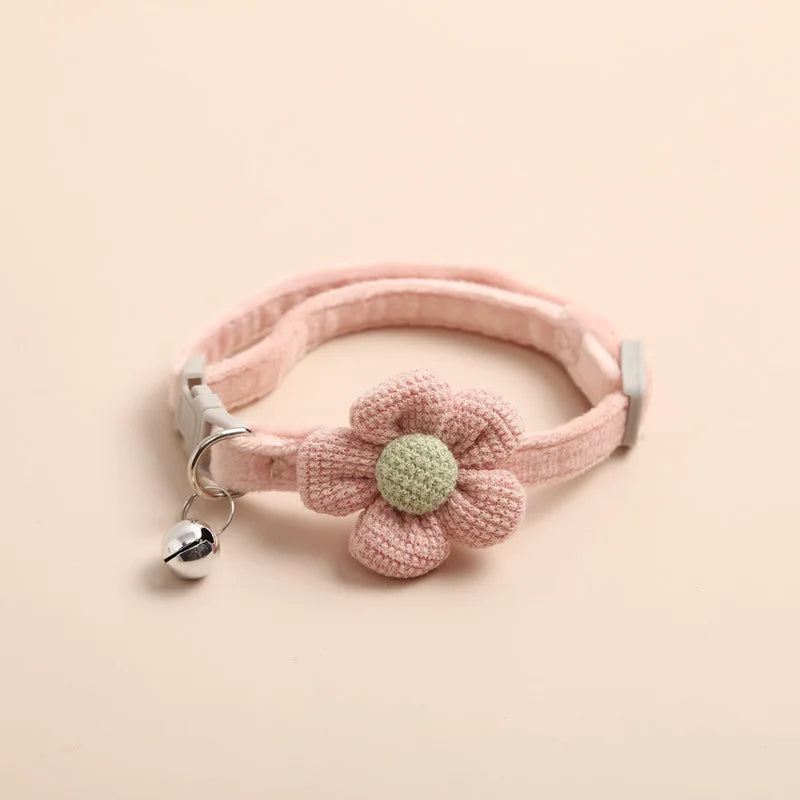 Flower Cat Collar with Bell – Adjustable Kitten & Small Dog Collar