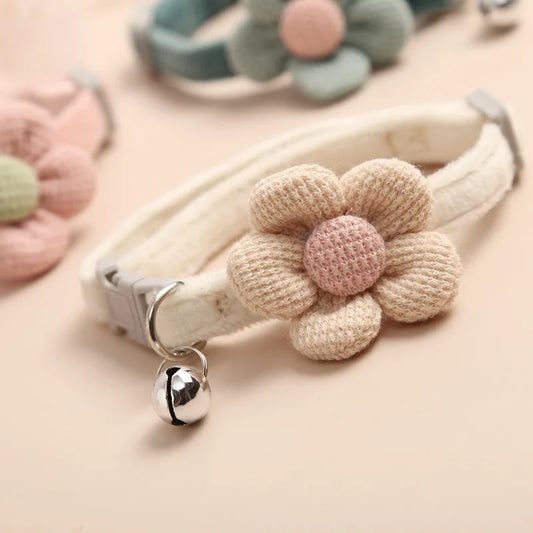 Flower Cat Collar with Bell – Adjustable Kitten & Small Dog Collar
