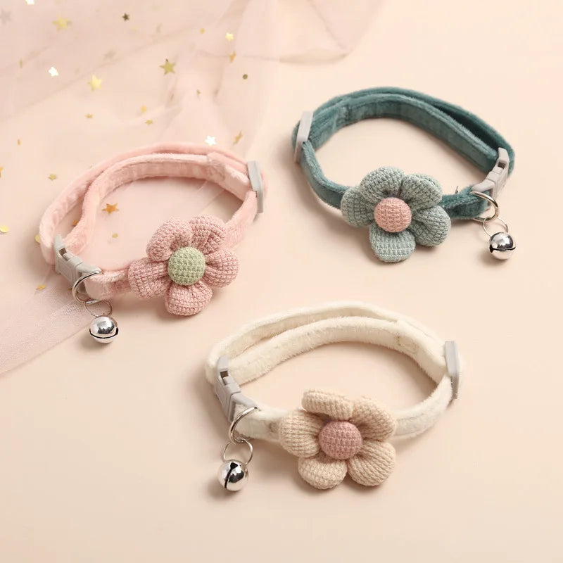 Flower Cat Collar with Bell – Adjustable Kitten & Small Dog Collar